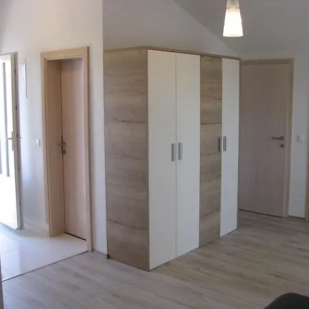شقة Apartmani Verde